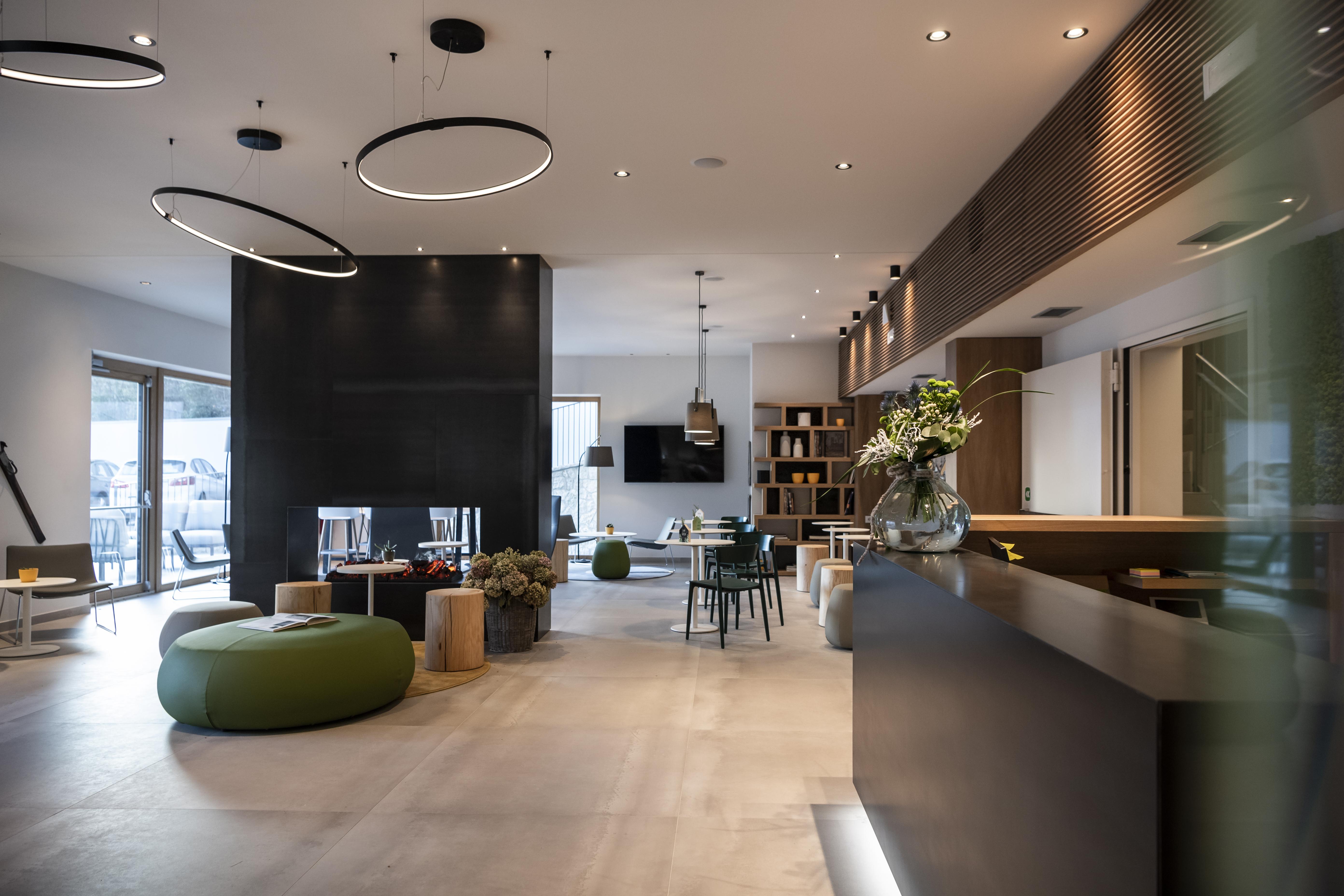 Be Place Adult Friendly Hotel Trente Buitenkant foto
