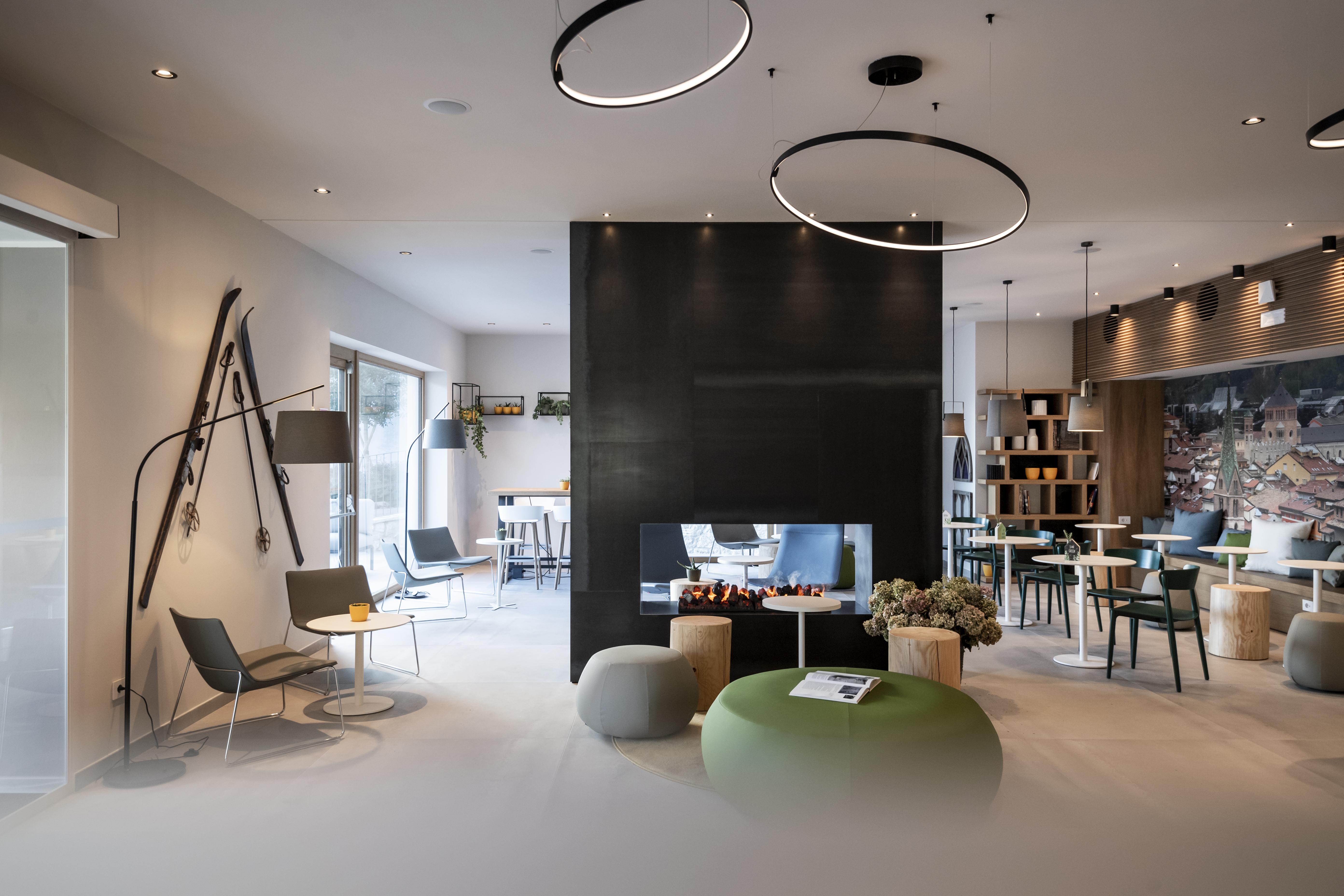 Be Place Adult Friendly Hotel Trente Buitenkant foto